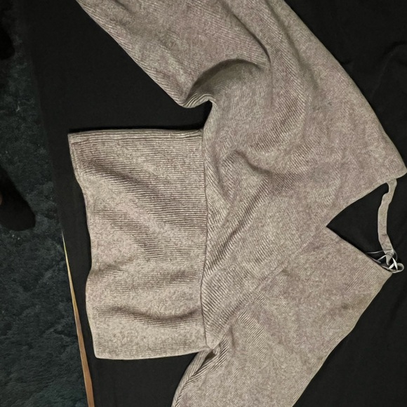 UNWORN Love Tree Off shoulder - Passover Soft Wrap Sweater - Mocha - Picture 3 of 3